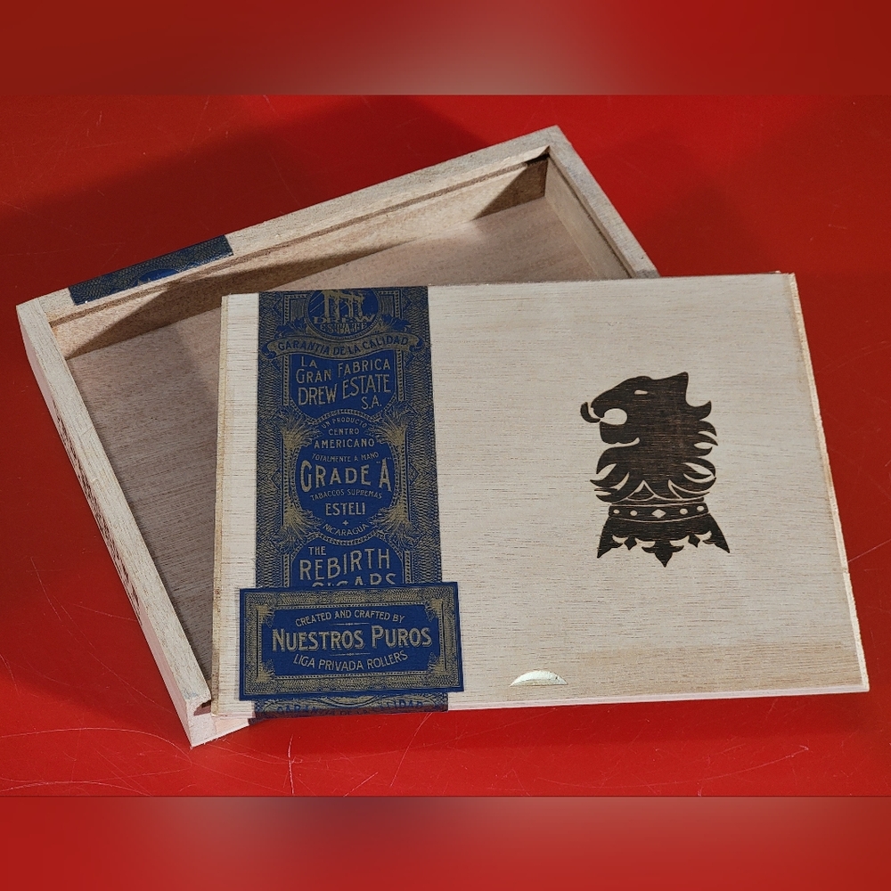 Undercrown Maduro Cigar Box Wooden Empty 8.75x6.9x1.4 For 10 Drew Estate Cigars
